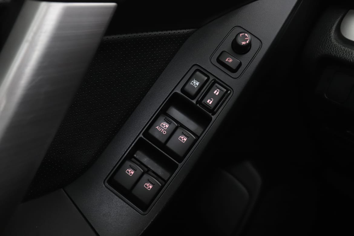 Vehicle Image 38