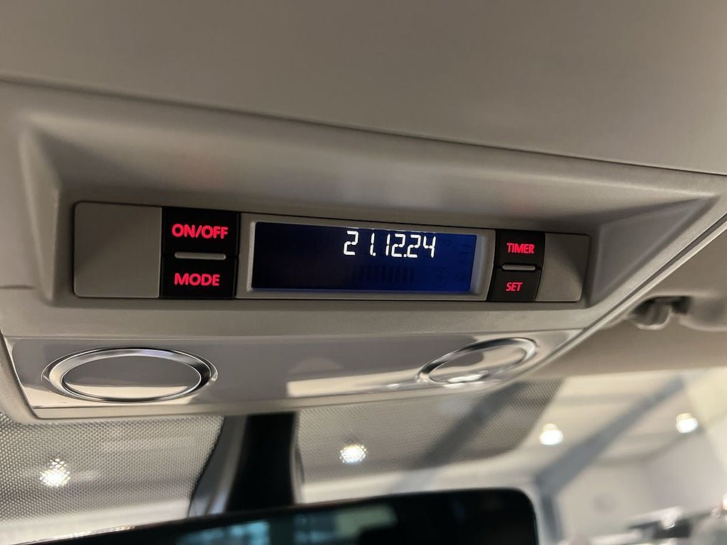Vehicle Image 28