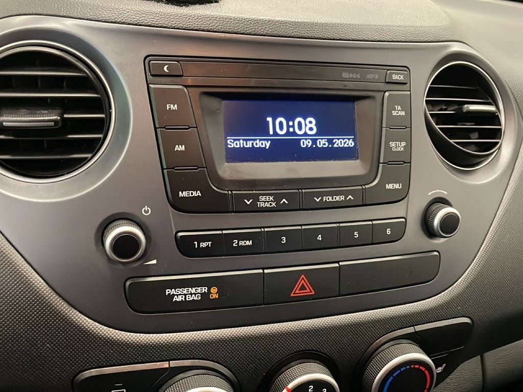 Vehicle Image 11