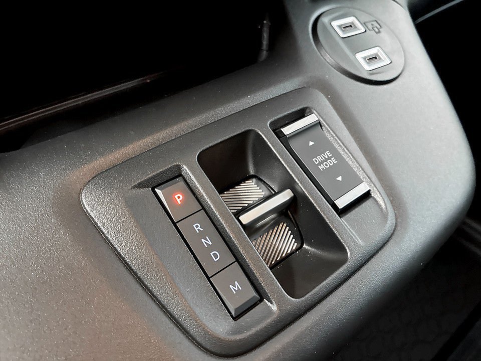 Vehicle Image 26