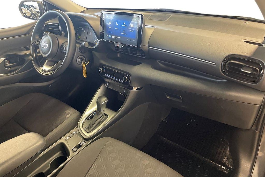 Vehicle Image 7