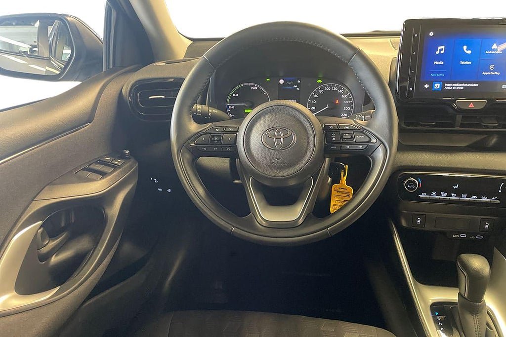 Vehicle Image 11