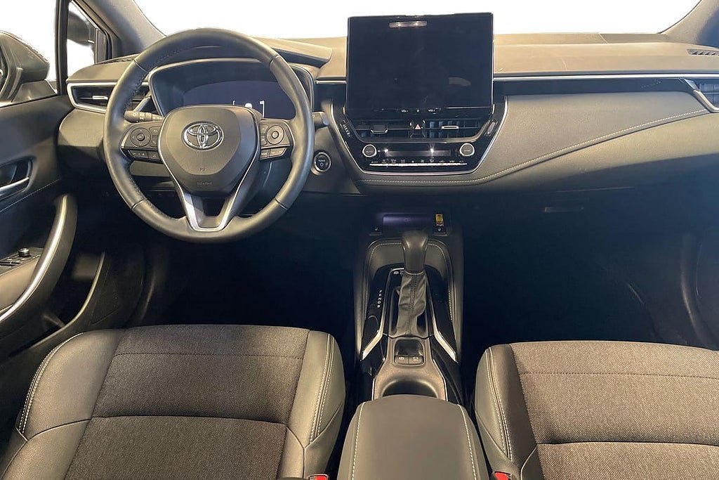 Vehicle Image 10