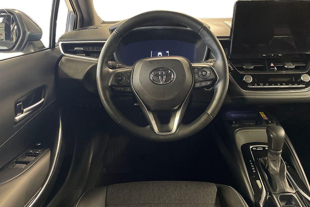Vehicle Image 11