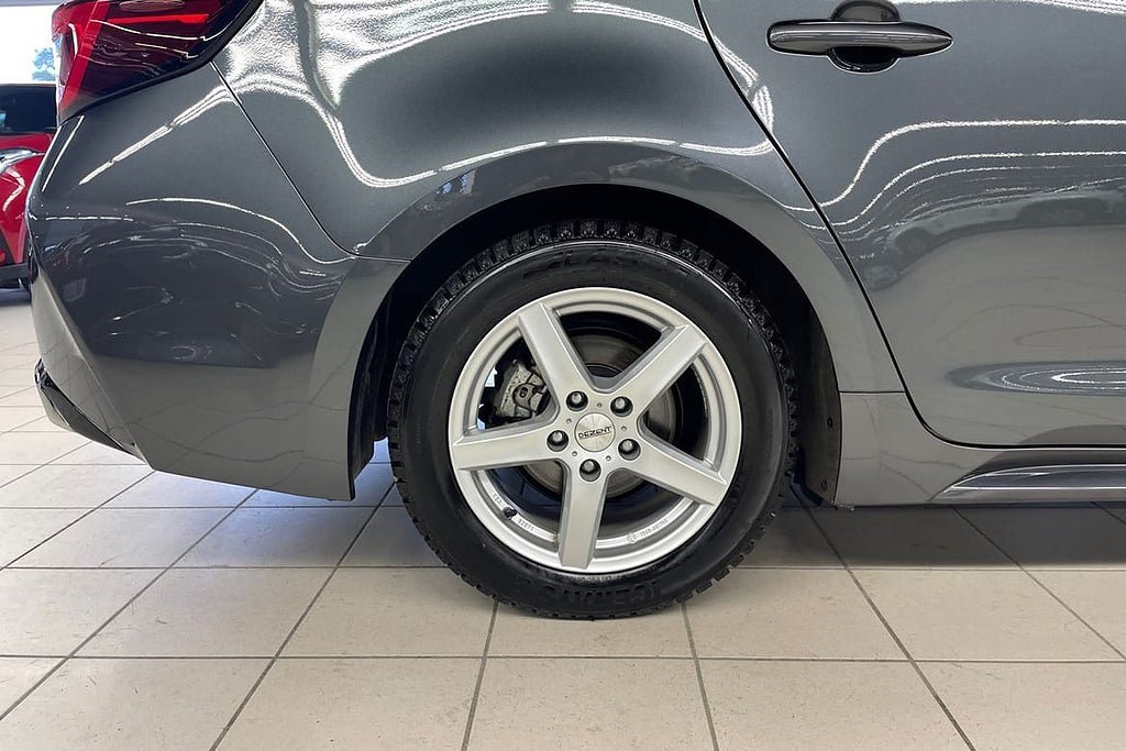 Vehicle Image 17