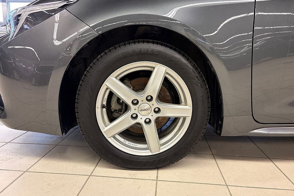 Vehicle Image 17