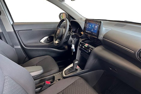 Vehicle Image 7