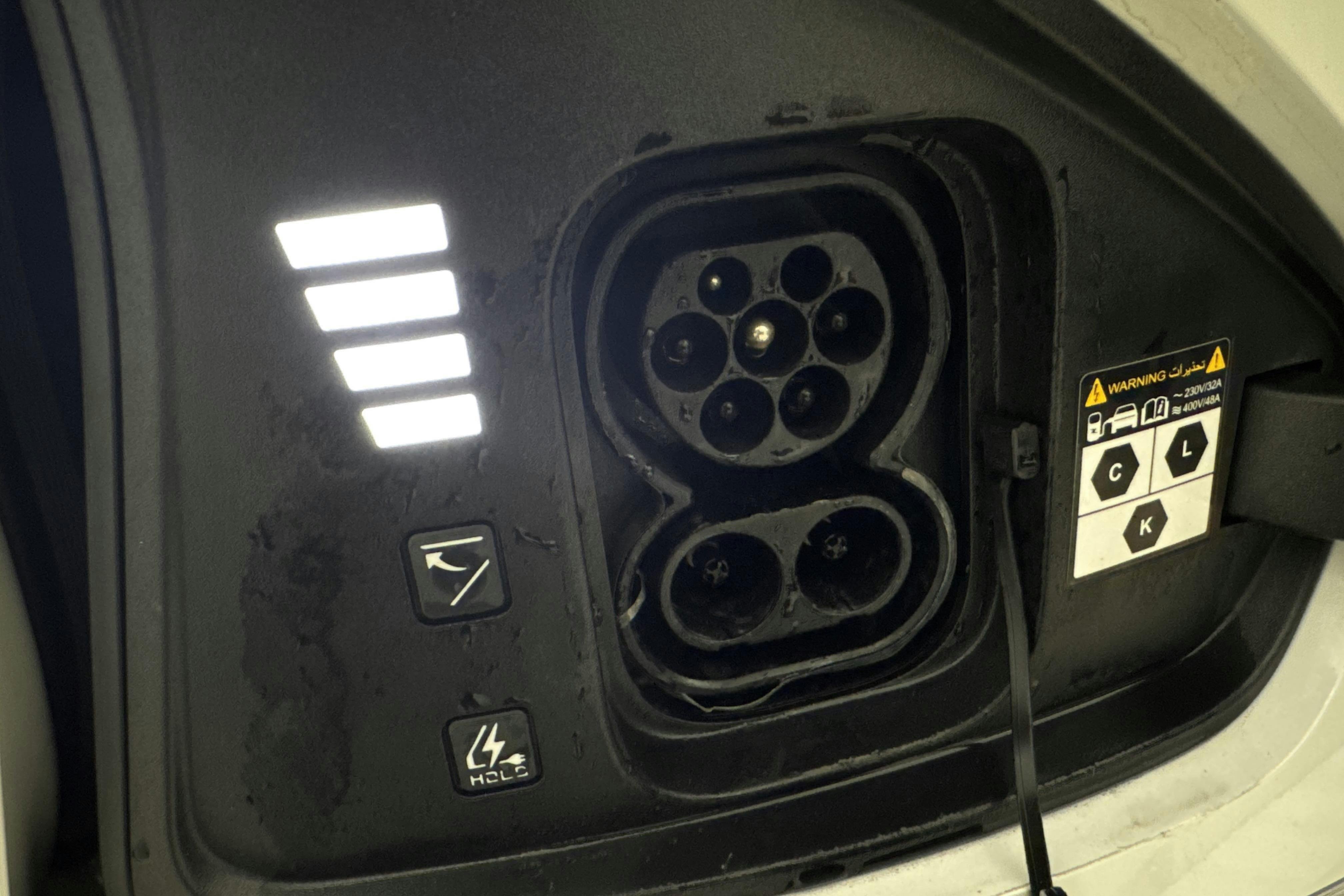 Vehicle Image 21