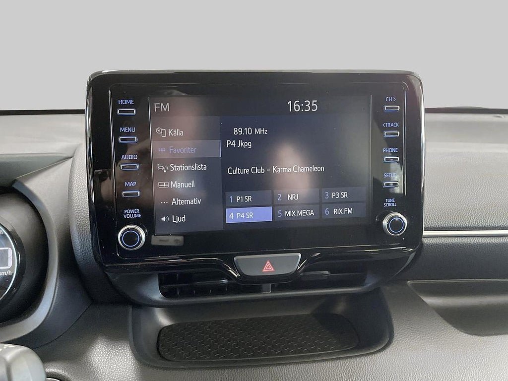 Vehicle Image 15