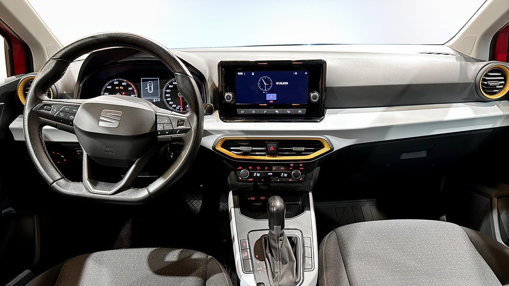 Vehicle Image 10