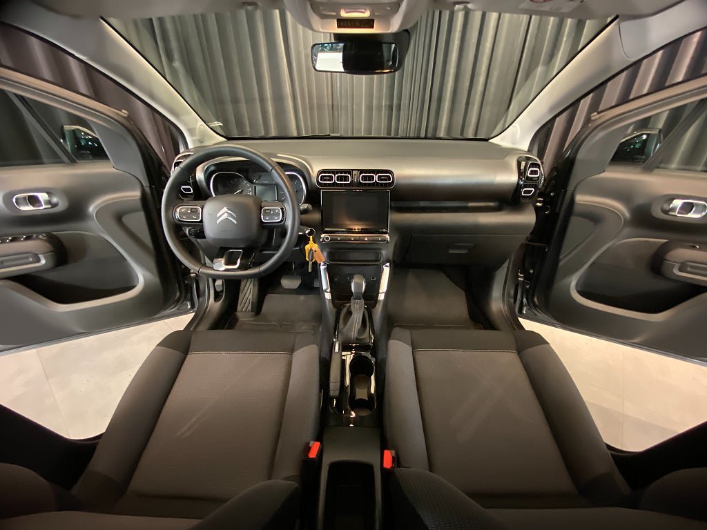 Vehicle Image 37