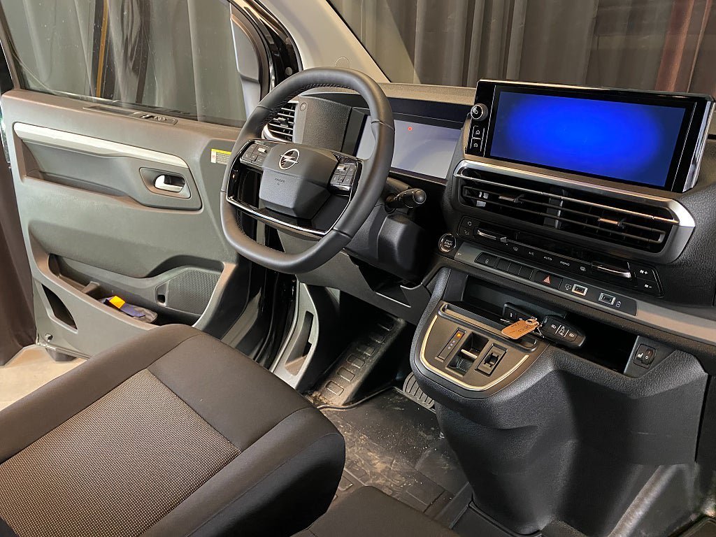 Vehicle Image 39