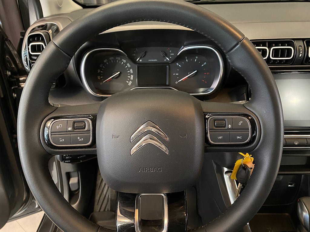 Vehicle Image 41