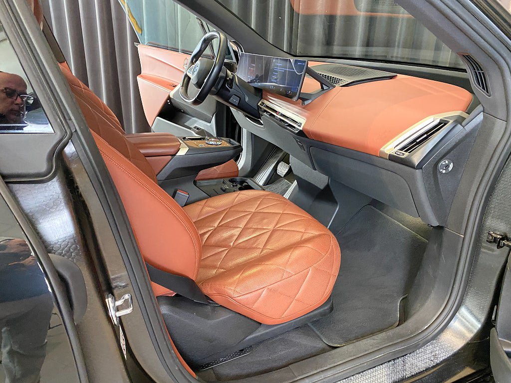 Vehicle Image 35