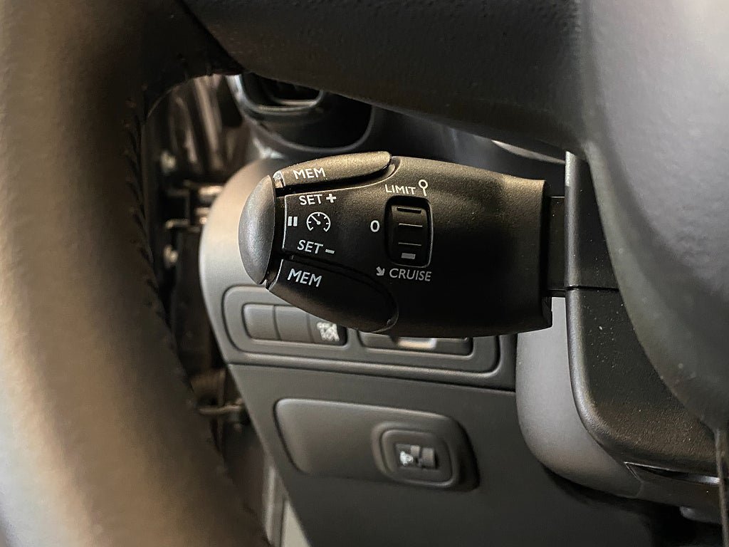 Vehicle Image 45