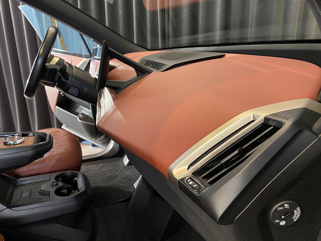 Vehicle Image 39