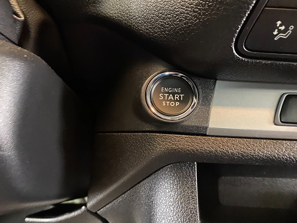 Vehicle Image 52