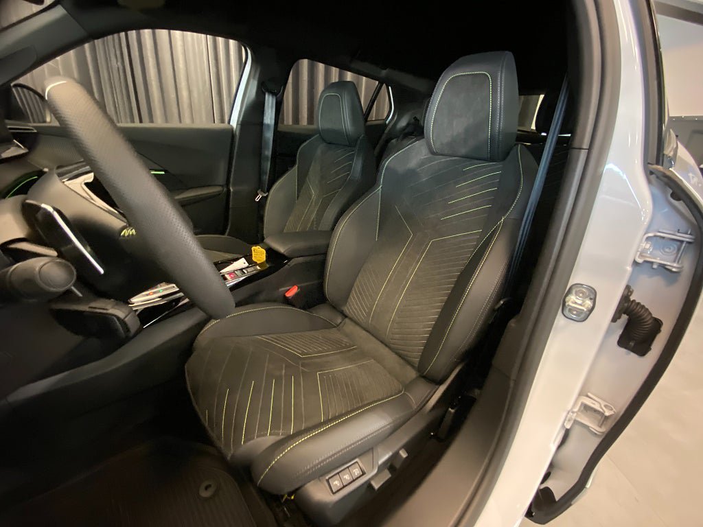 Vehicle Image 50