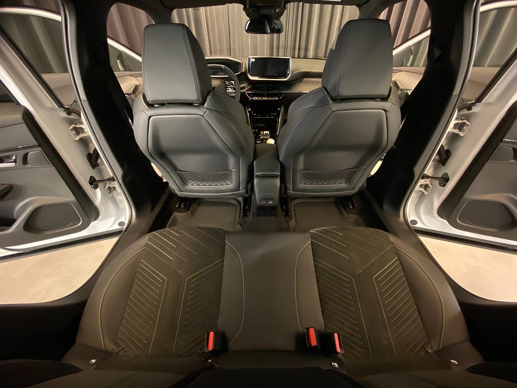 Vehicle Image 60