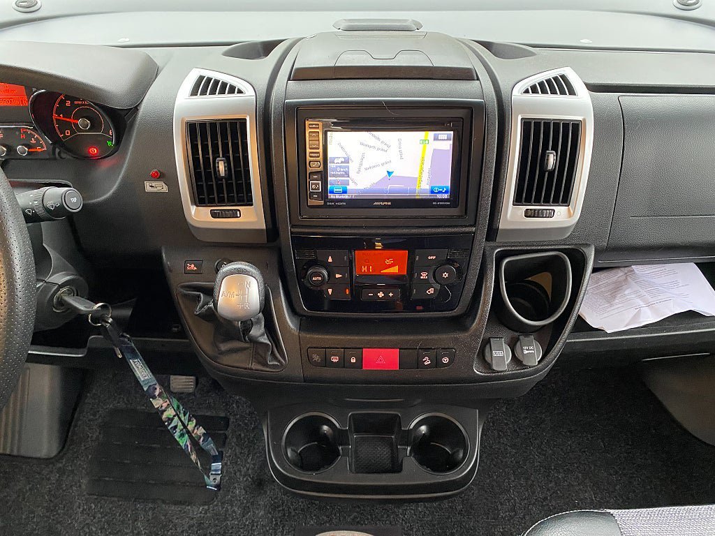 Vehicle Image 61