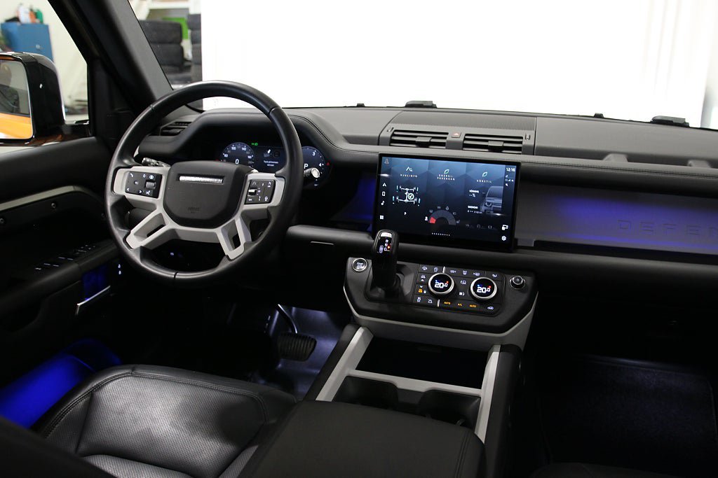 Vehicle Image 21