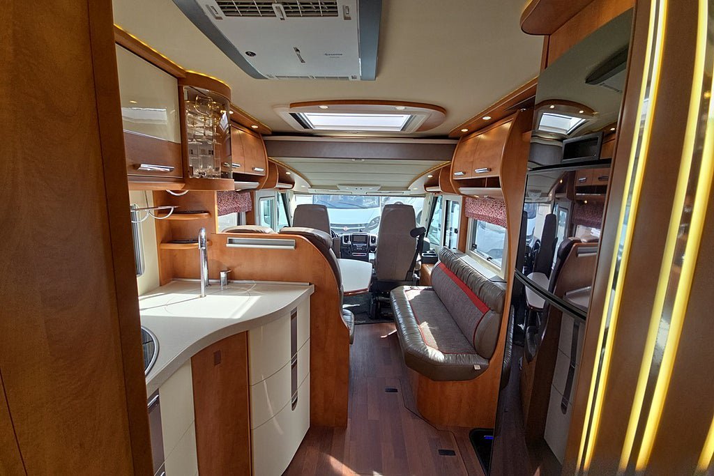 Vehicle Image 35