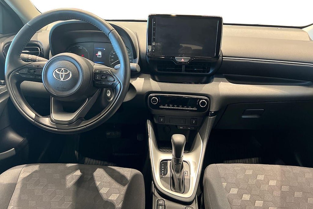 Vehicle Image 10