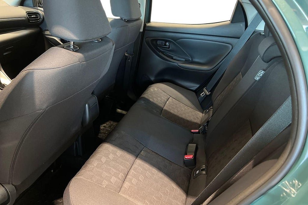 Vehicle Image 13
