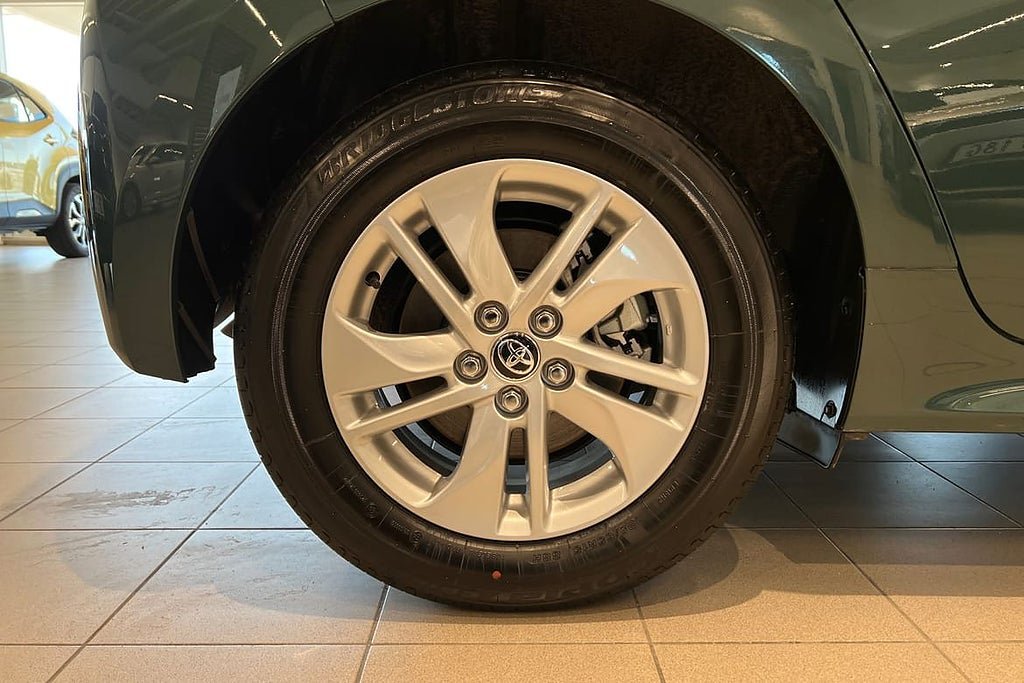 Vehicle Image 17