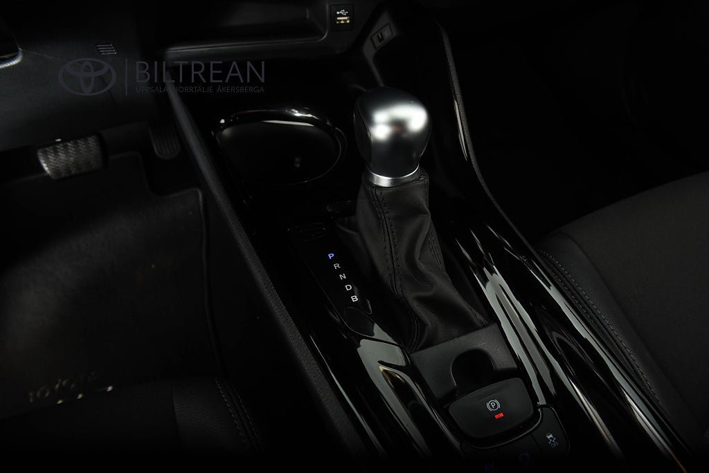 Vehicle Image 11