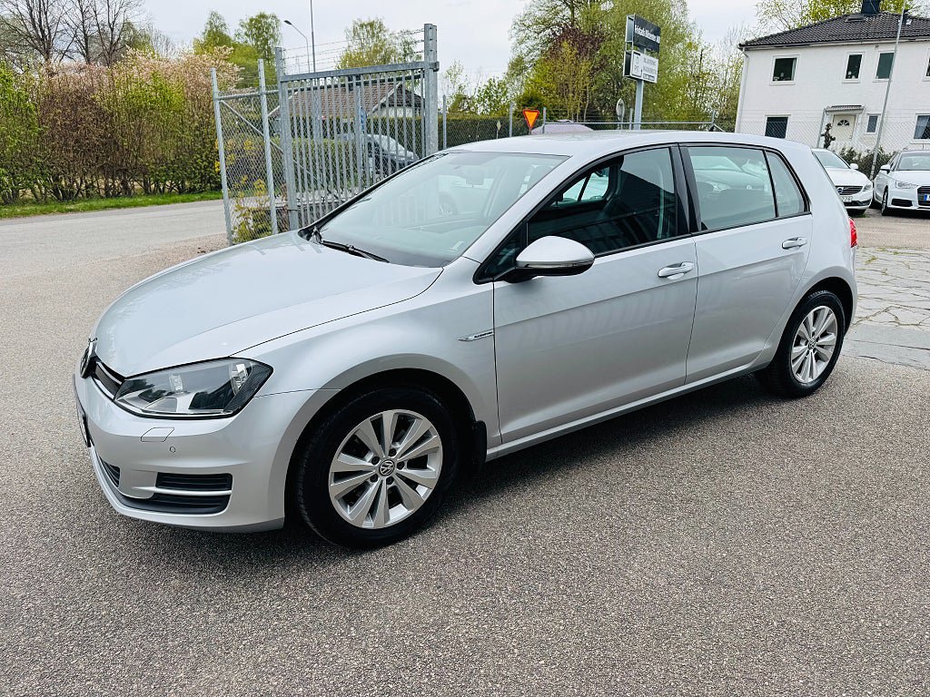 Vehicle Image 9