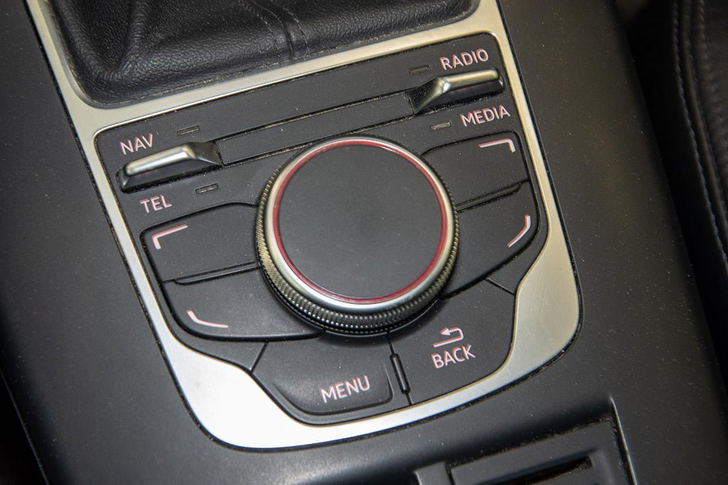 Vehicle Image 19