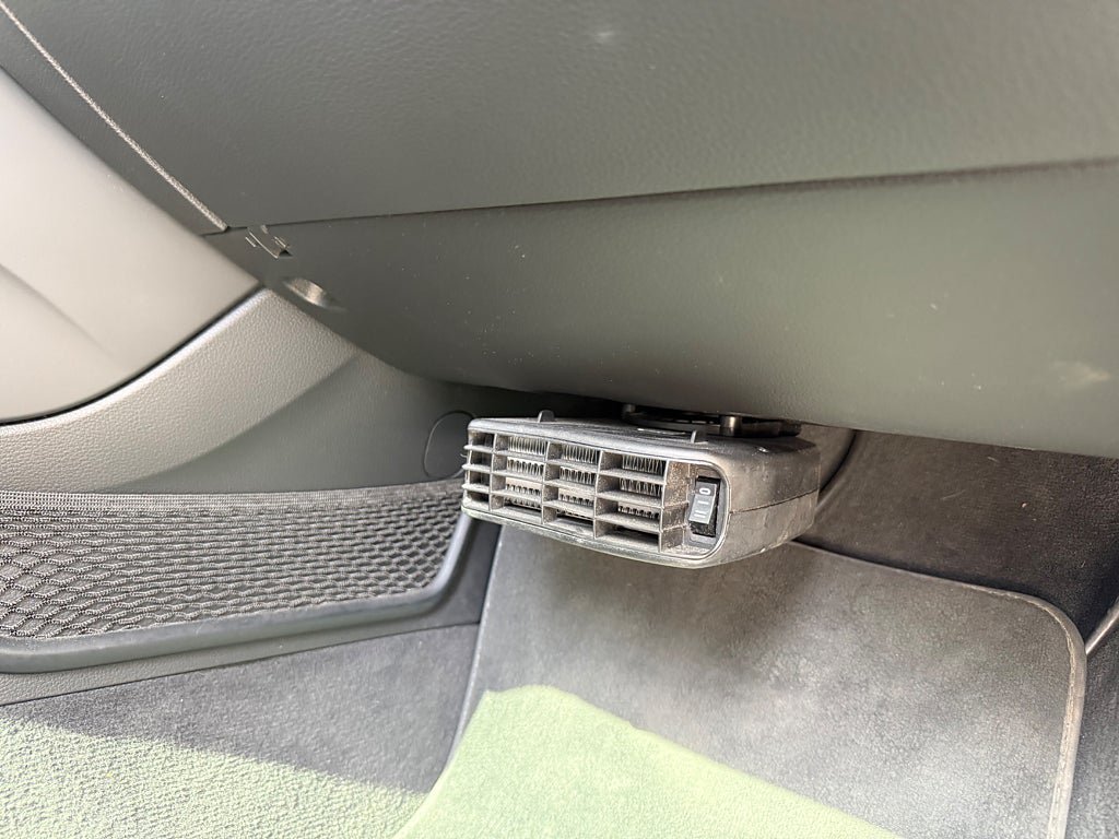 Vehicle Image 24