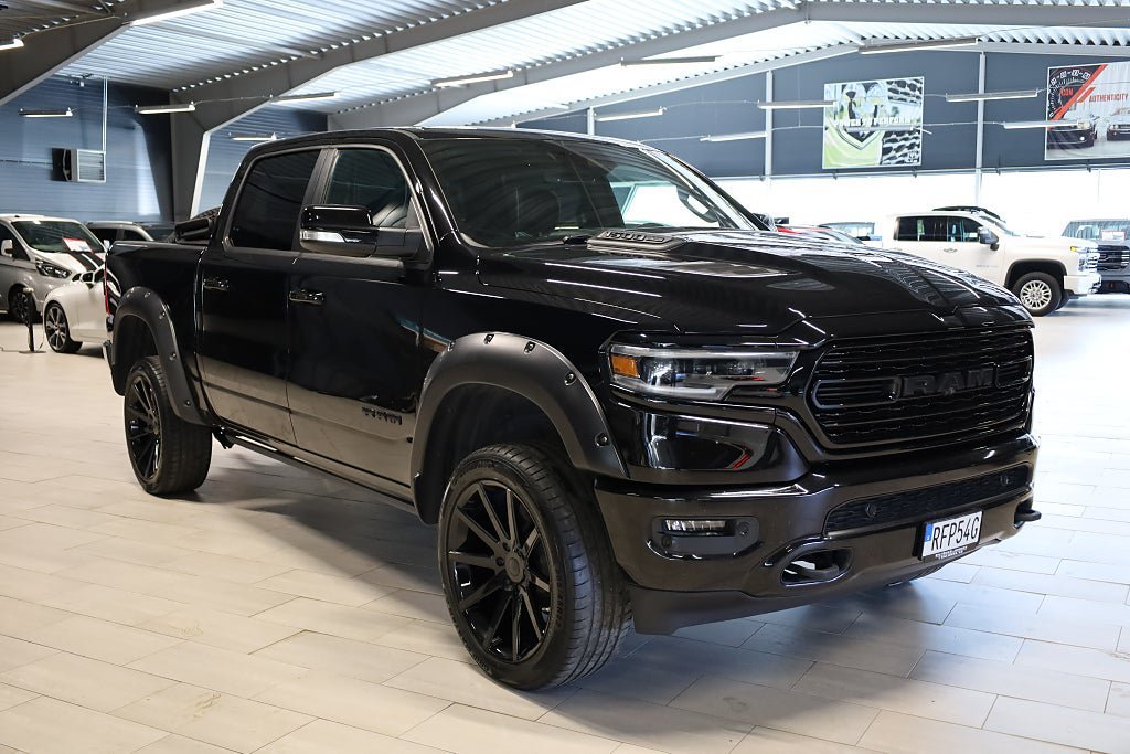 Vehicle Image 6