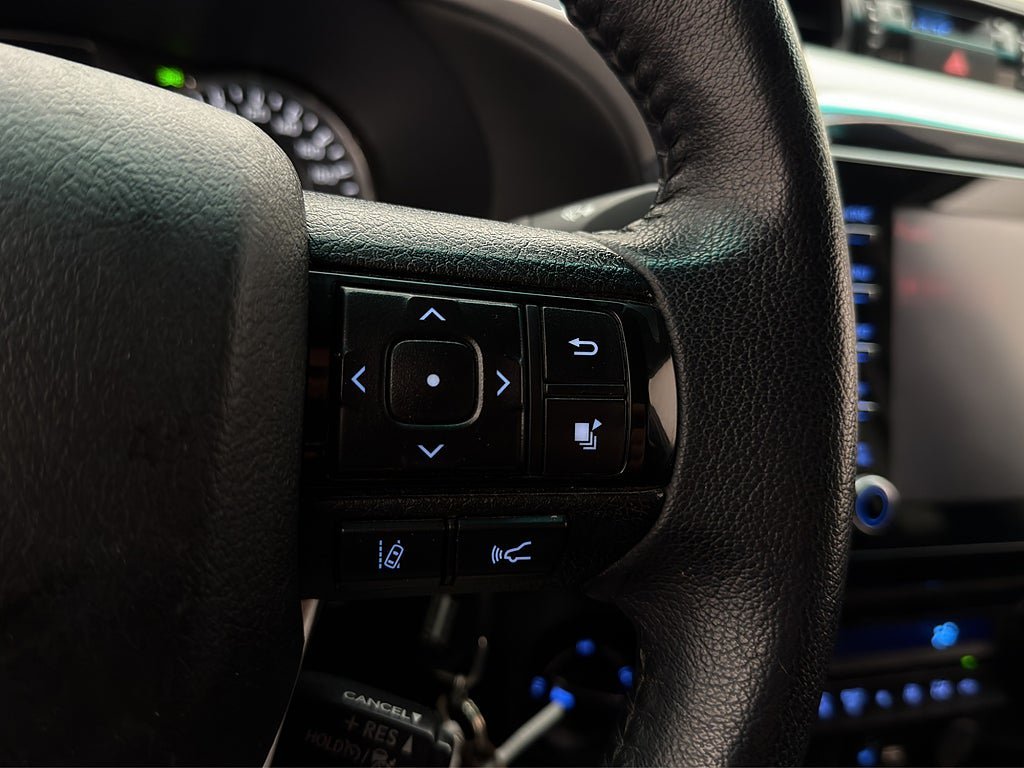Vehicle Image 19