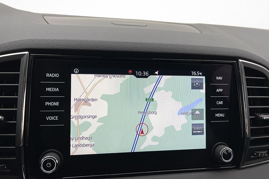 Vehicle Image 16