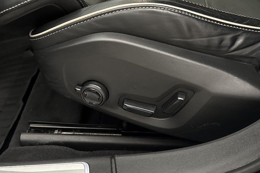 Vehicle Image 37