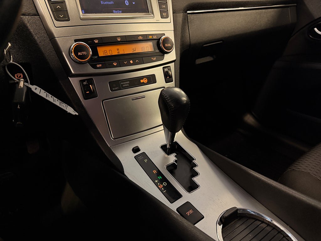 Vehicle Image 16