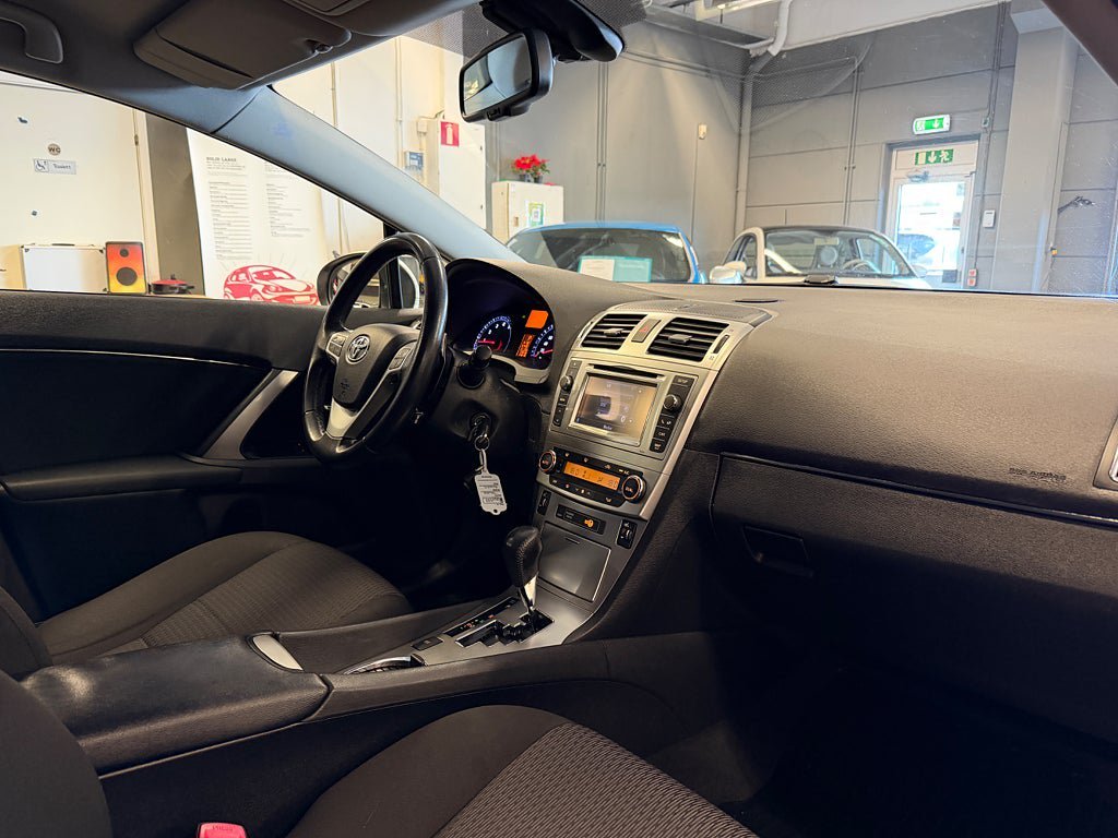 Vehicle Image 19