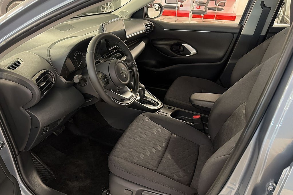 Vehicle Image 7