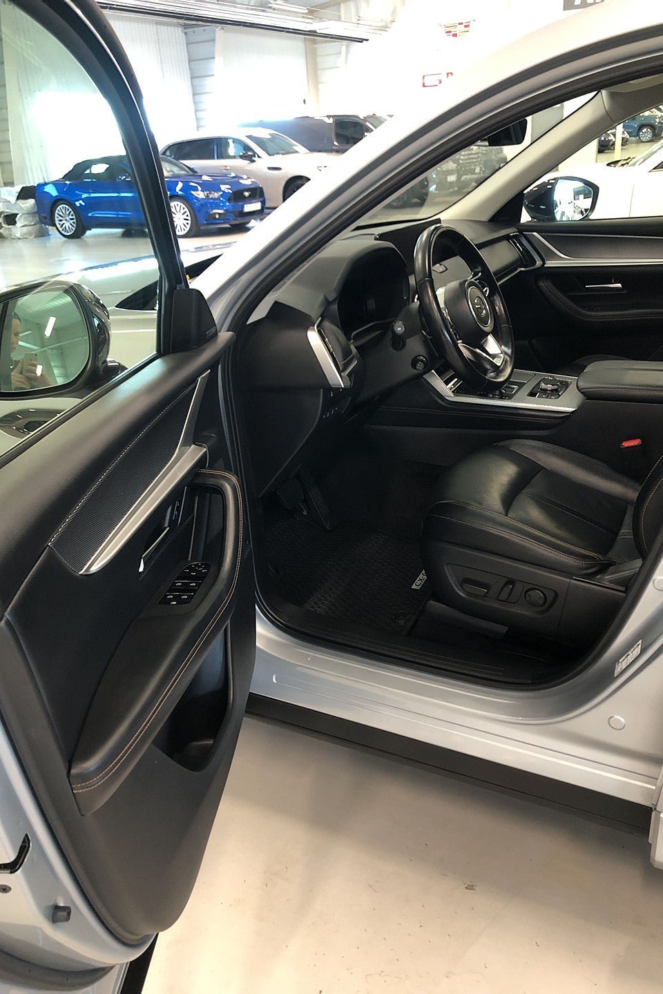 Vehicle Image 11
