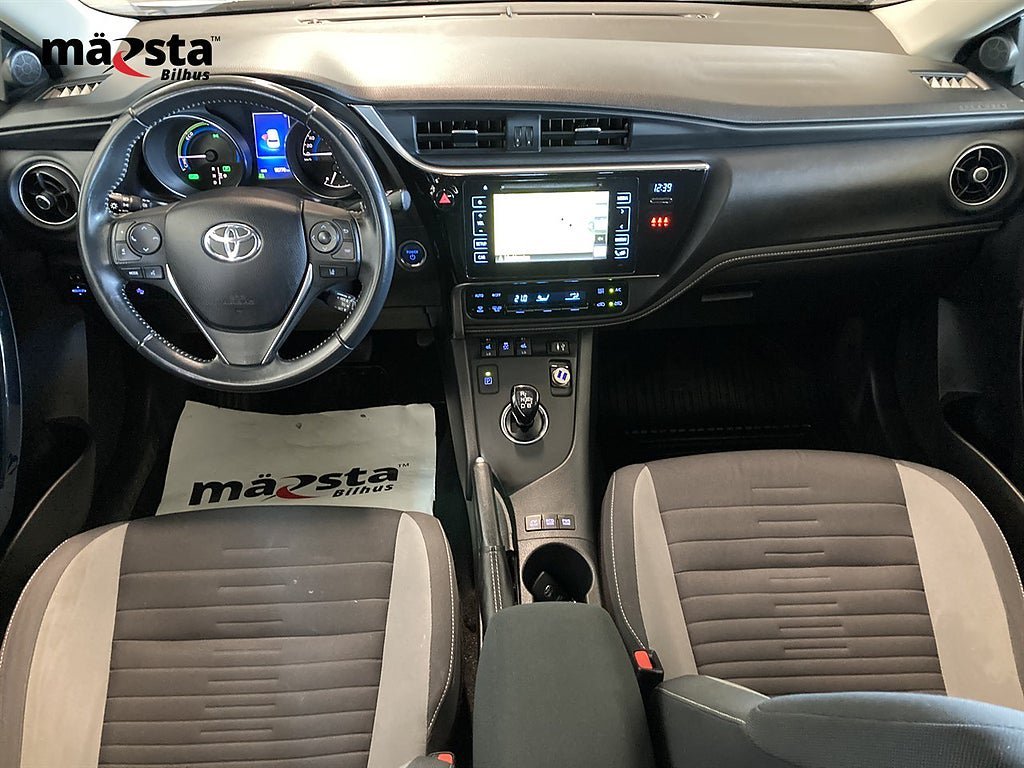 Vehicle Image 13