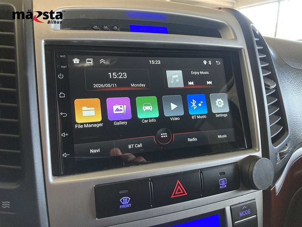 Vehicle Image 16