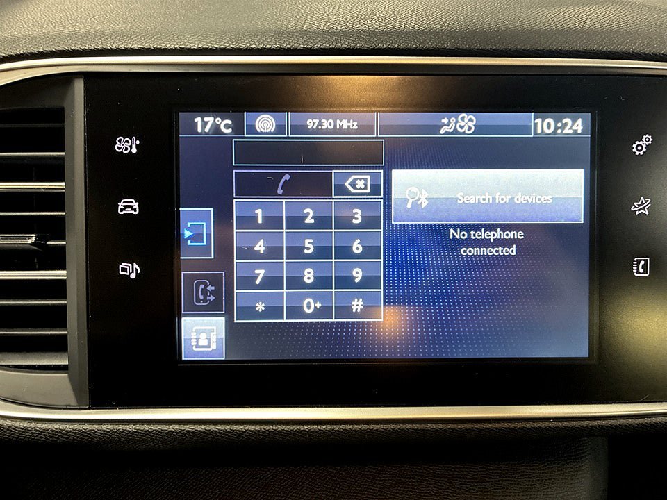Vehicle Image 17