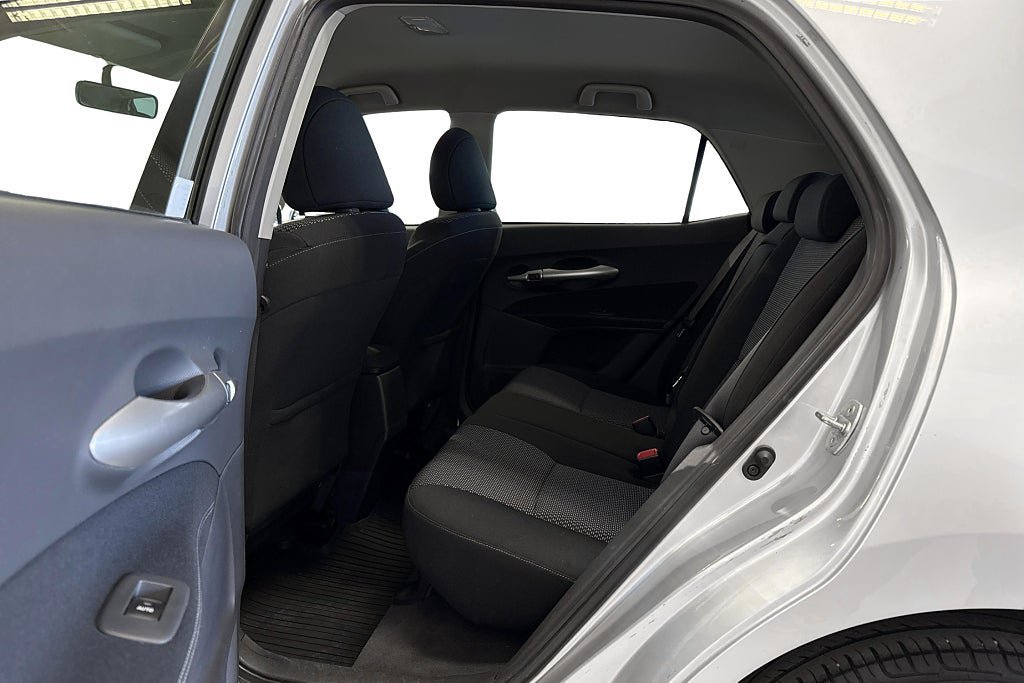 Vehicle Image 15