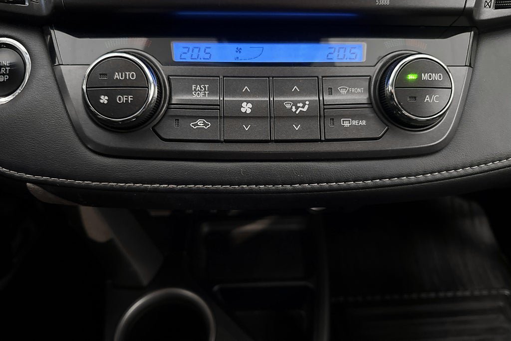 Vehicle Image 27
