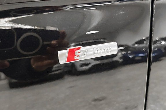 Vehicle Image 24