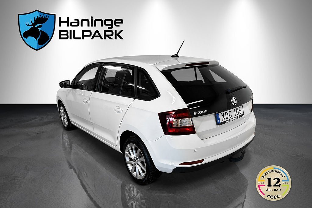Vehicle Image 9