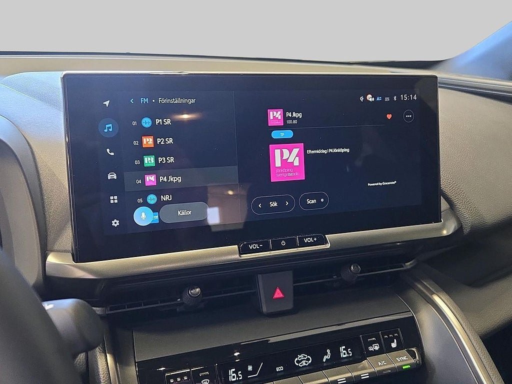 Vehicle Image 16