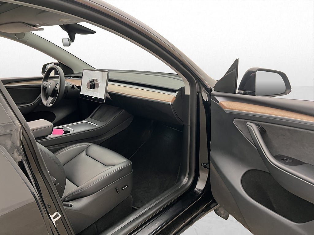 Vehicle Image 22